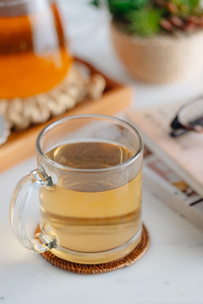 Buckwheat Tea (Sobacha) そば茶 • Just One Cookbook