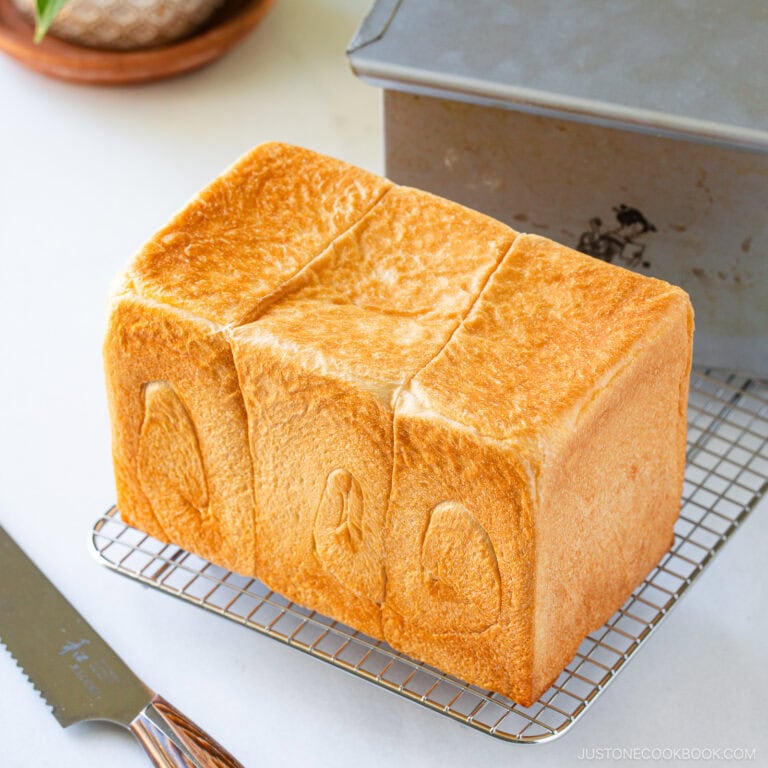 Shokupan (Japanese Milk Bread) (Video) 食パン • Just One Cookbook